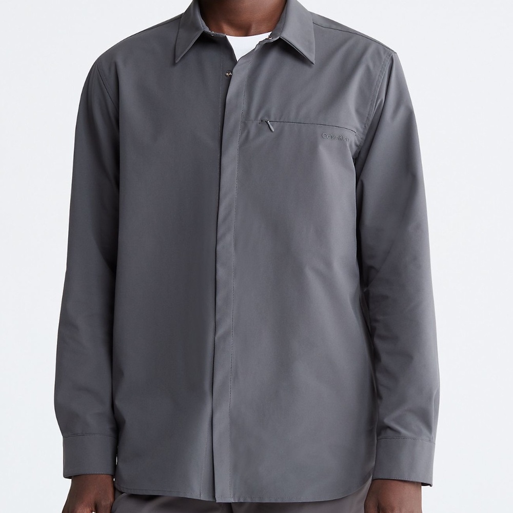 Men’s Calvin Klein Athletic Shirt | Concealed snap buttons | Sz L | Brand New